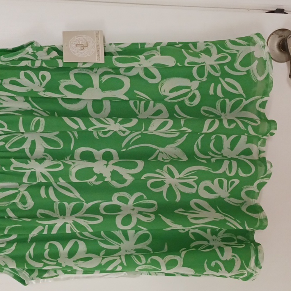 BRIGHT GREEN BLOUSE L NWT JUNIPER & LIME